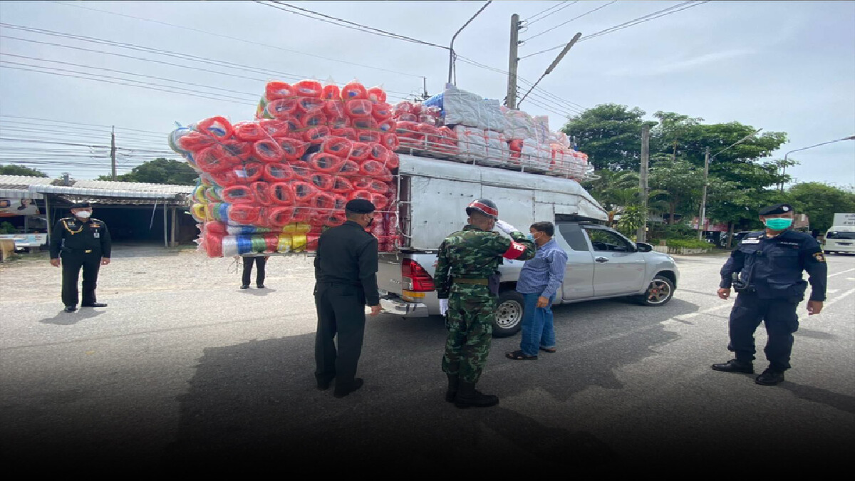 มทบ.32 ตรวจเยี่ยม-คุมเข้มจุดตรวจโควิด มทบ.32 ตรวจเยี่ยม-คุมเข้มจุดตรวจโควิด