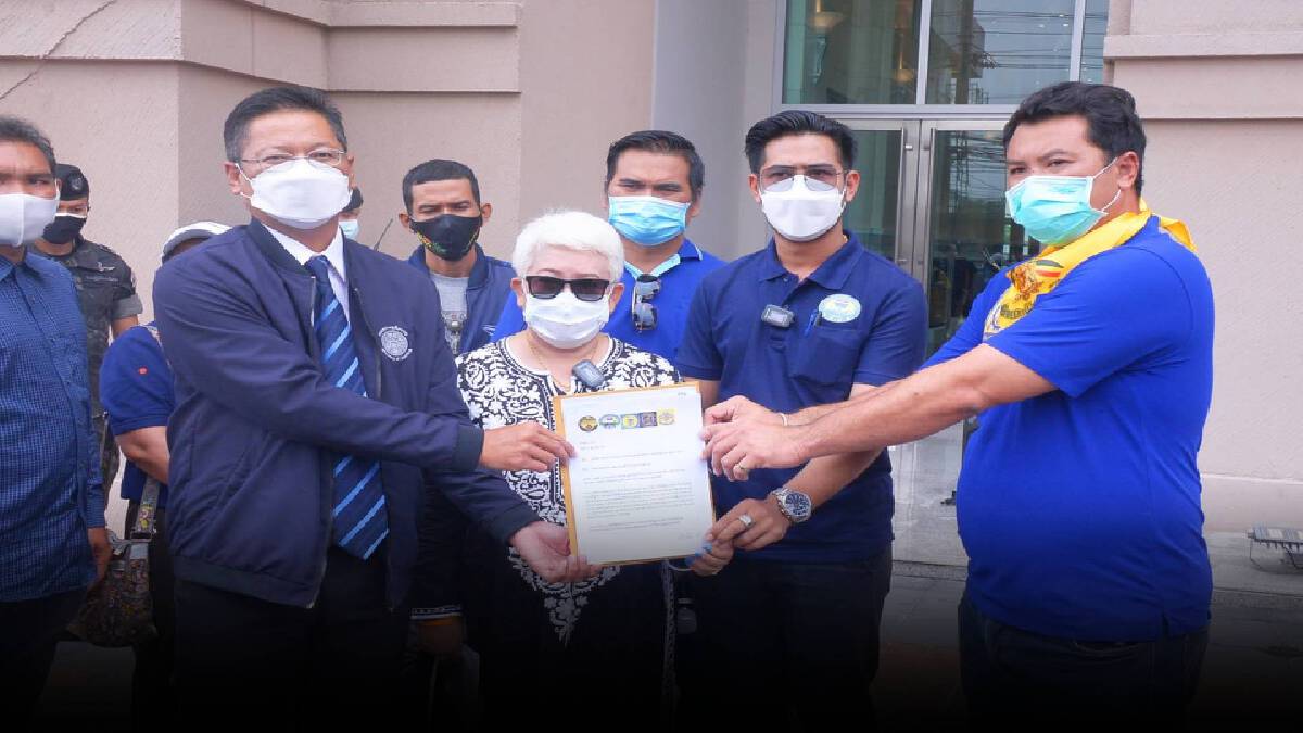 กลุ่มปกป้องสถาบัน ค้านส่งตัวแกนนำม็อบรักษาโควิด นอกคุก