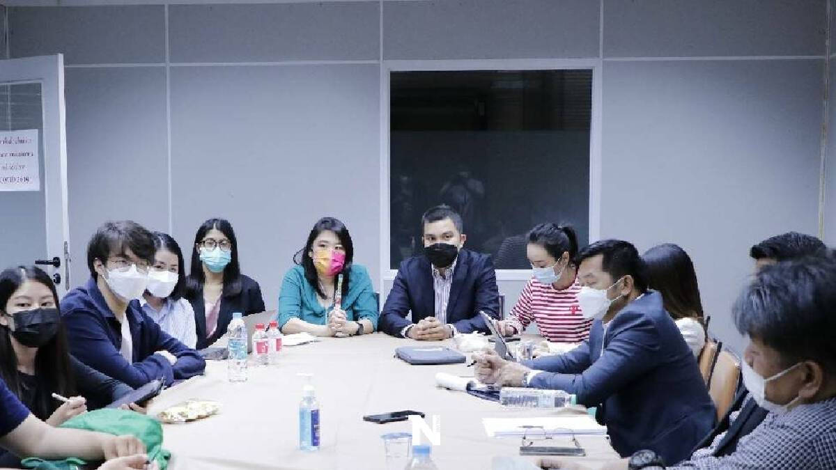 ‘ผู้บาดเจ็บ’ ร้อง ‘เพื่อไทย’ เอาผิดจนท.สลายชุมนุมเกินกว่าเหตุ ‘ผู้บาดเจ็บ’ ร้อง ‘เพื่อไทย’ เอาผิดจนท.สลายชุมนุมเกินกว่าเหตุ