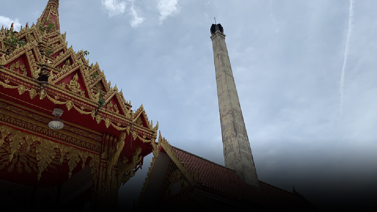 ศรีสะเกษประคองเผาศพโควิด หญิง 24 ปี หัวเตาเผาพัง