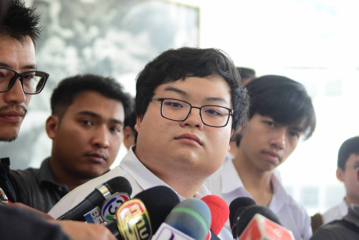 "ซินแสเข่ง" ผ่าดวงม็อบ 7 สิงหา "เพนกวิน" ดวงตก นายกฯ อยู่อีกนาน