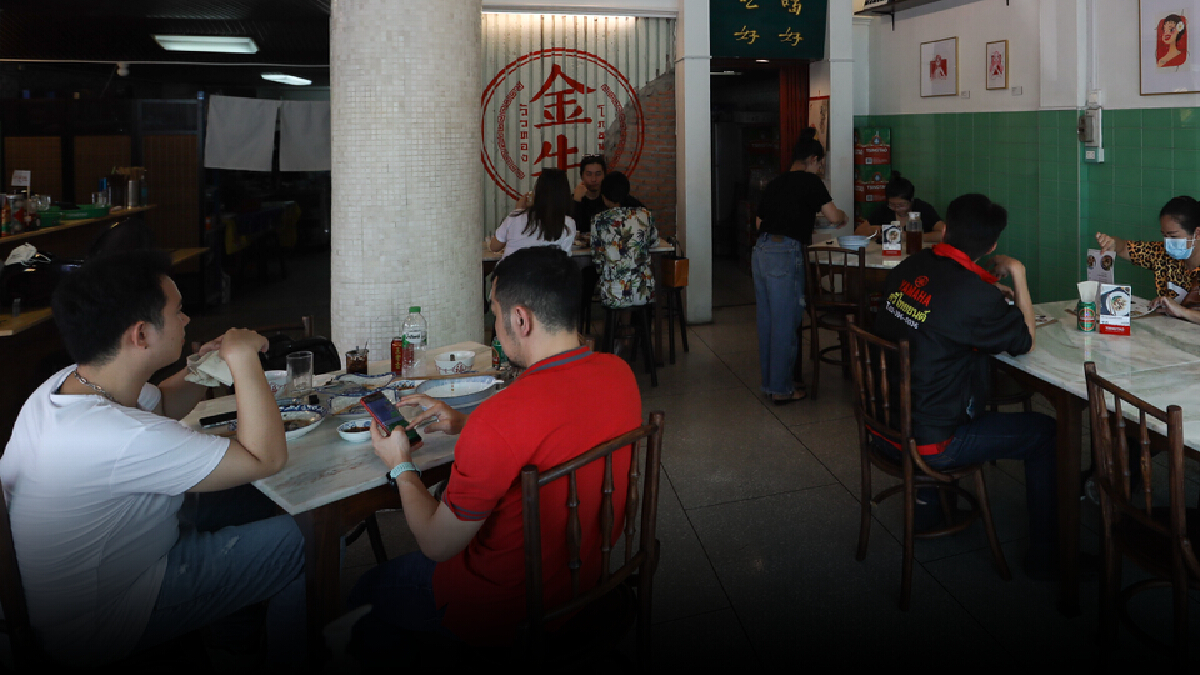 จับตา! "ศบค." เคาะ "ผ่อนคลายมาตรการ" ร้านอาหาร-ห้างสรรพสินค้า-ร้านเสริมสวย