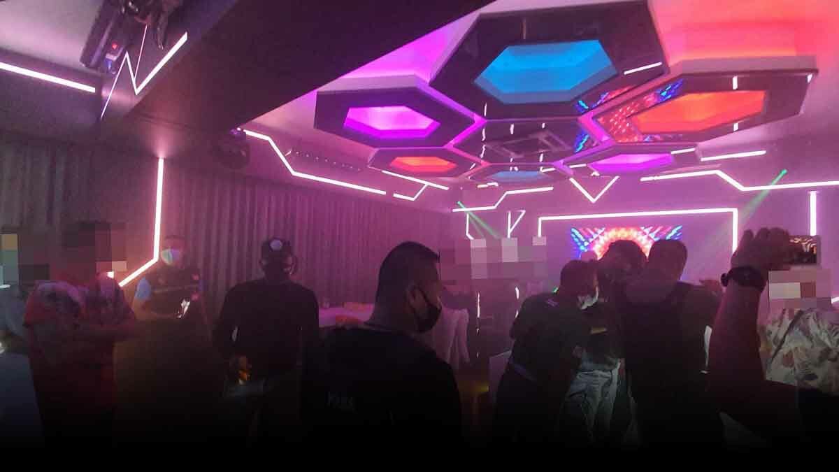 จนท.บุกทลายปาร์ตี้วิลล่าหรูเกาะสมุยแอบมั่วสุมจัดปาร์ตี้ไม่สนโควิด