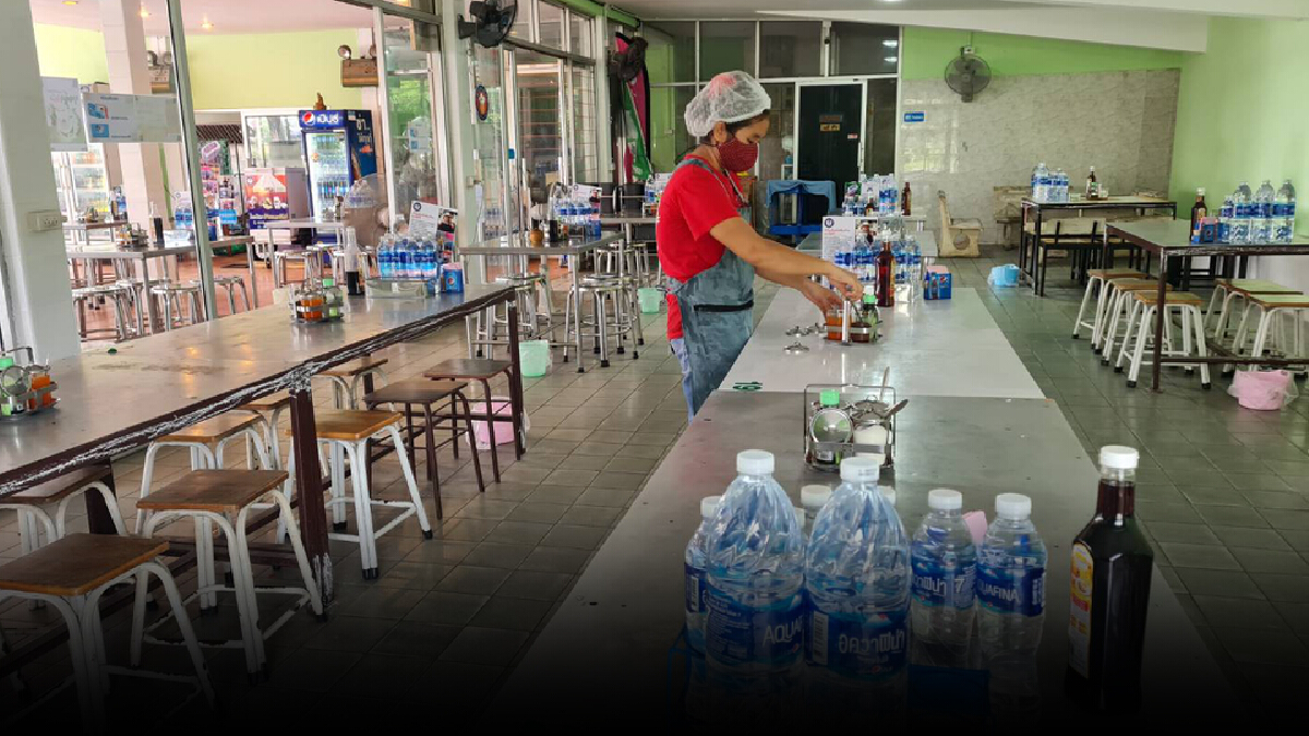ร้านก๋วยจั๊บหน้าค่ายโคราชยังเงียบ สวนทางมาตรการคลายล็อก ร้านก๋วยจั๊บหน้าค่ายโคราชยังเงียบ สวนทางมาตรการคลายล็อก