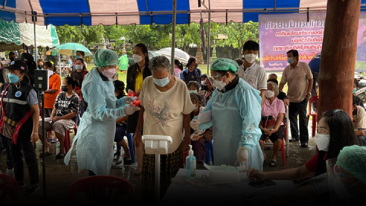 อำเภอสหัสขันธ์ออกเชิงรุกเร่งฉีดวัคซีนกลุ่มเปราะบาง อำเภอสหัสขันธ์ออกเชิงรุกเร่งฉีดวัคซีนกลุ่มเปราะบาง