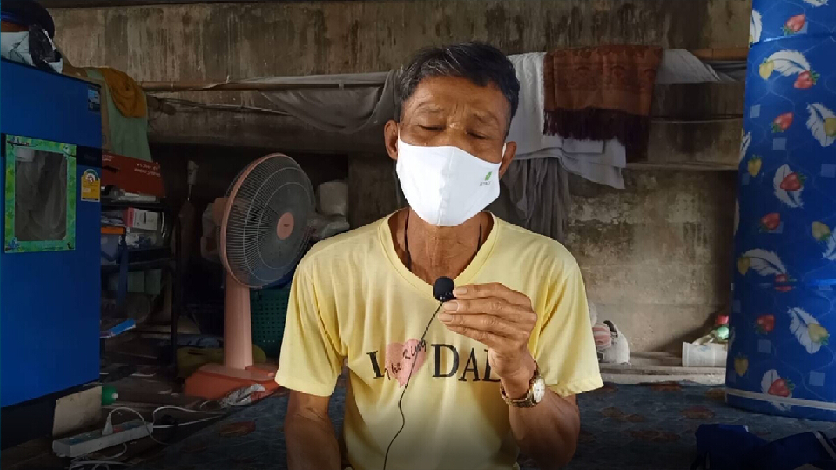 ชีวิตตกอับ! ลุงวัย 59 ปีต้องใช้ชีวิตกินนอนอยู่ใต้สะพานมากว่า 20 ปี 