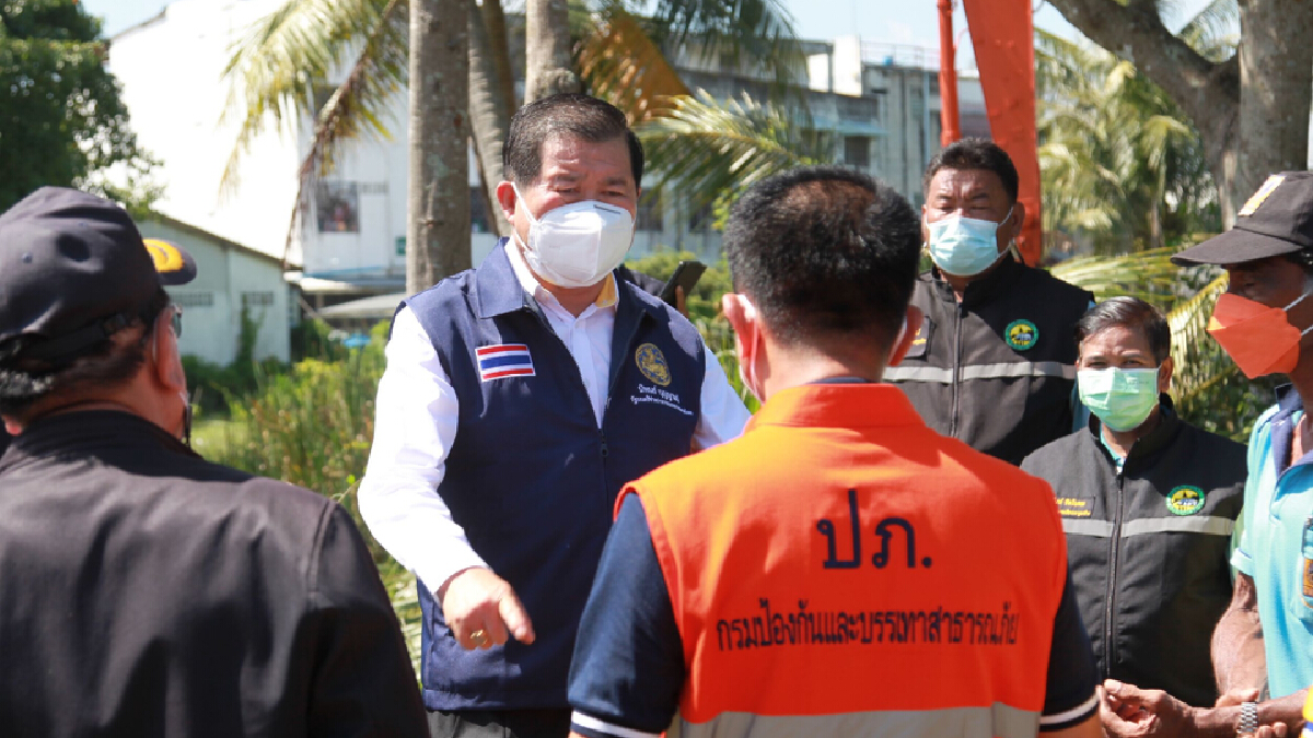 "นิพนธ์"ลงพื้นที่แก้ไขป้องกันน้ำท่วมสงขลา "นิพนธ์"ลงพื้นที่แก้ไขป้องกันน้ำท่วมสงขลา