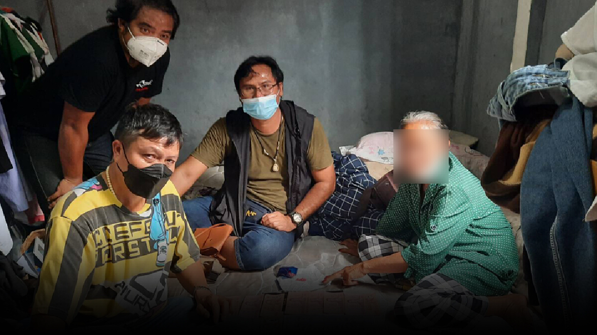 บุกจับยาย61 ปีริเป็นเอเย่นต์ค้ายาอ้างหาเงินเลี้ยงหลานพิการและกำพร้า 6 คน