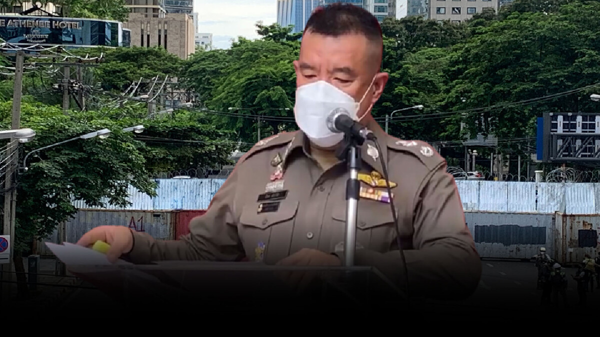 ตำรวจเตรียมทบทวนตั้งตู้คอนเทนเนอร์ขวางถนน ตำรวจเตรียมทบทวนตั้งตู้คอนเทนเนอร์ขวางถนน