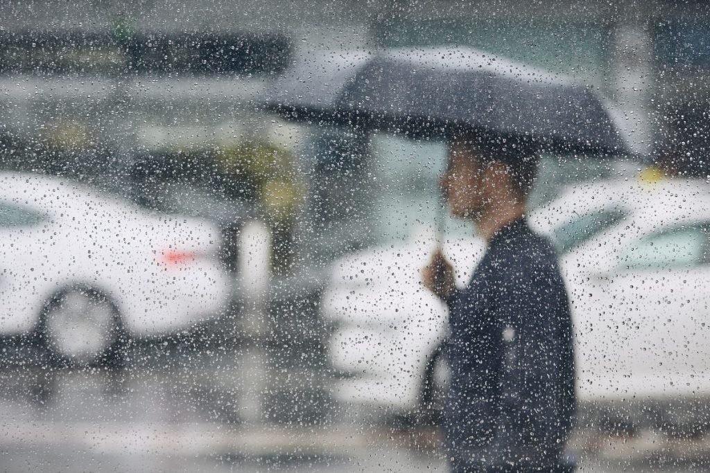 กรมอุตุฯ ประกาศเตือน กทม.ปริมณฑล ฝนถล่ม ร้อยละ 80 ของพื้นที่