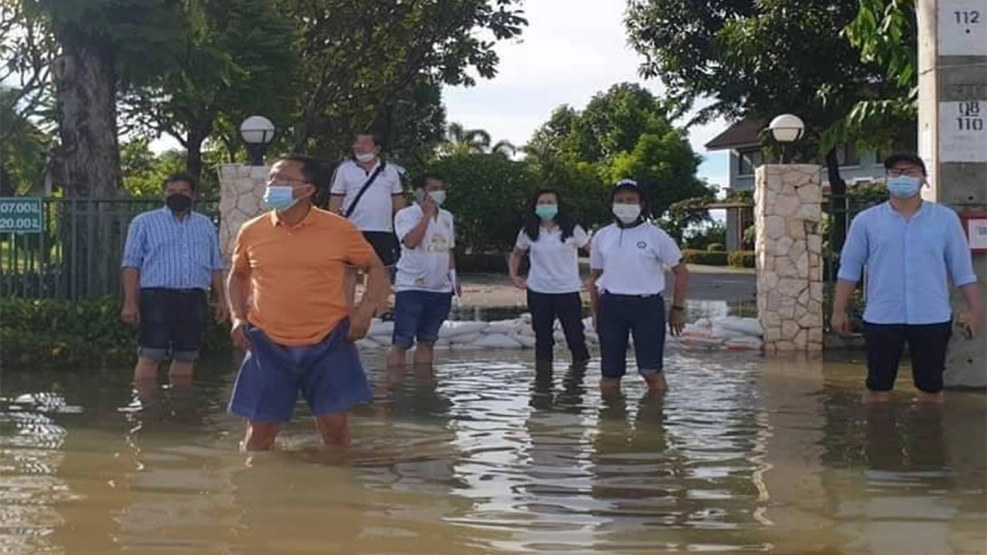 น้ำท่วมสุโขทัย-บ้านสมศักดิ์ เทพสุทิน ส่วนรพ.เฝ้าระวัง น้ำท่วมสุโขทัย-บ้านสมศักดิ์ เทพสุทิน ส่วนรพ.เฝ้าระวัง