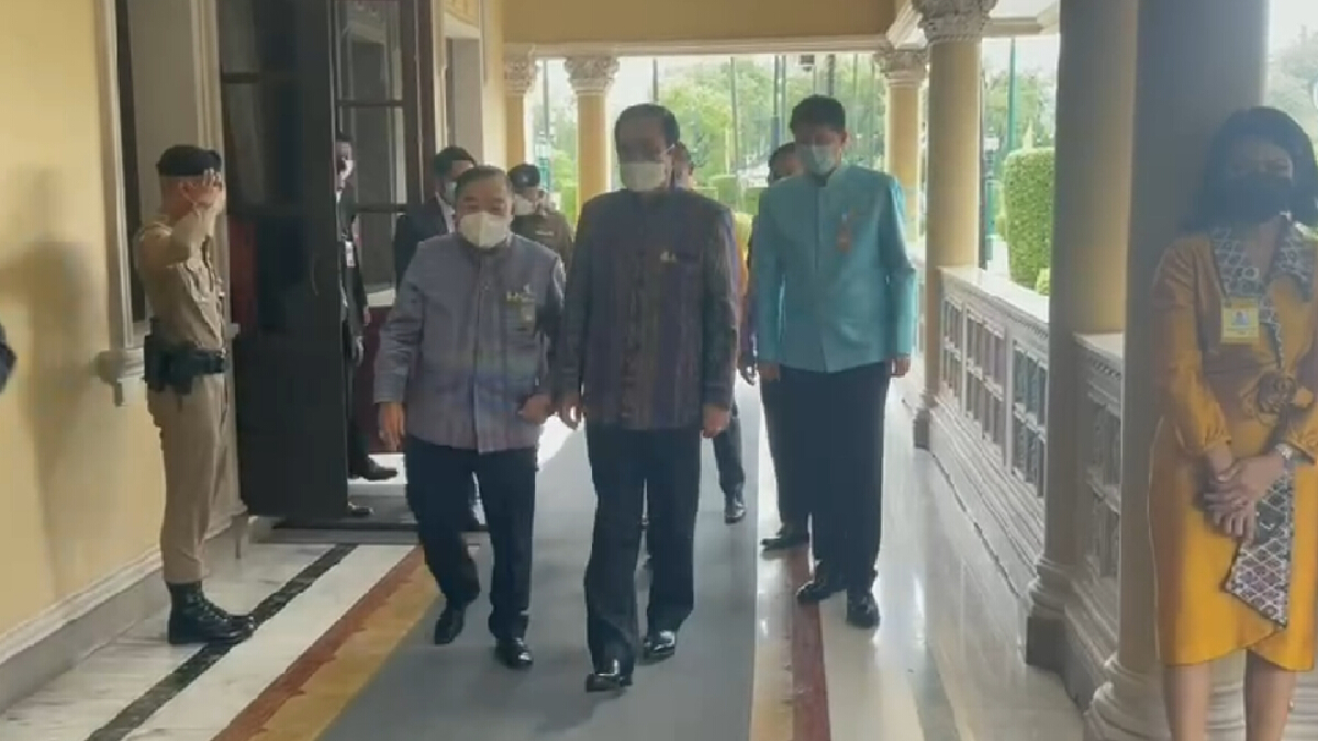 "บิ๊กตู่" โอนอำนาจ "บิ๊กป้อม" คุม 4 กรม ในกระทรวงเกษตรฯ "บิ๊กตู่" โอนอำนาจ "บิ๊กป้อม" คุม 4 กรม ในกระทรวงเกษตรฯ