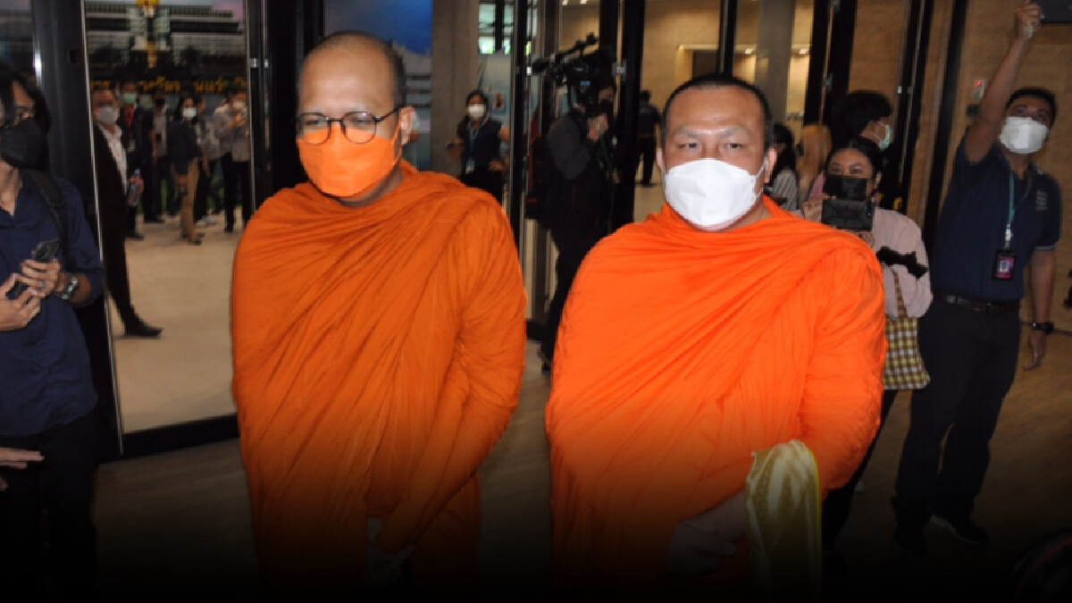 2 มหา ธุดงค์สภาฯ ตามนิมนต์ของ กมธ.ศาสนาฯ ระบุ ไม่กังวล พร้อมตอบทุกคำถาม