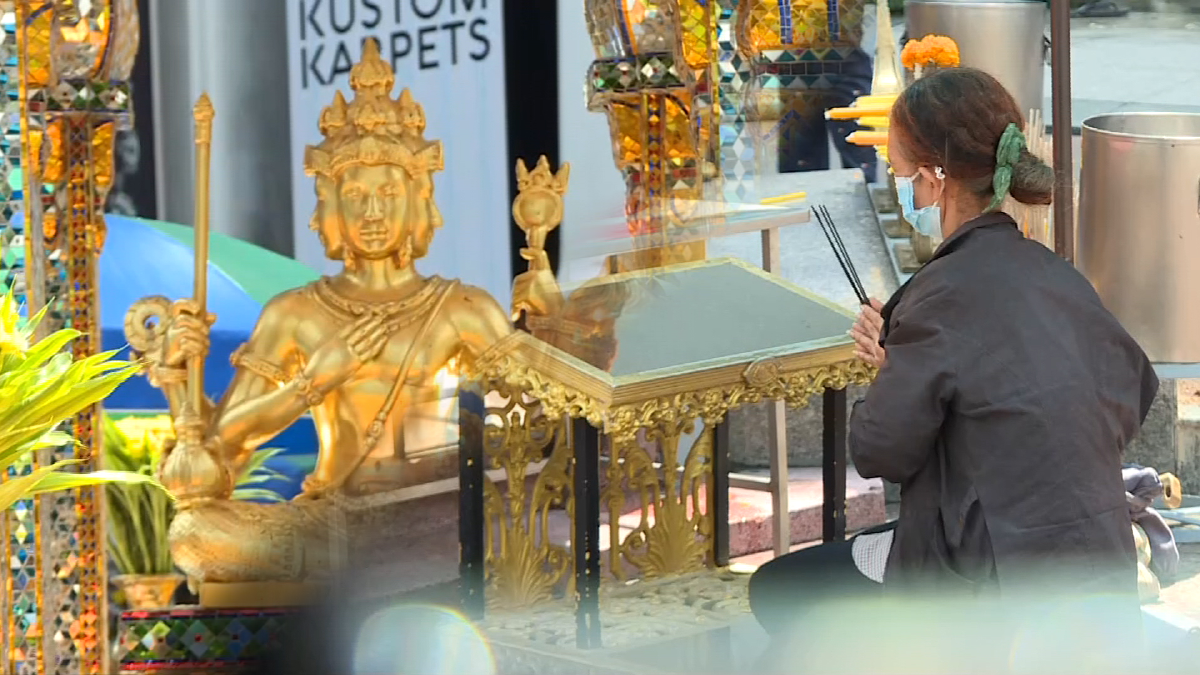 ไหว้พระพรหม ‘ออนไลน์‘ ดึงเงินต่างชาติยุคโควิด ไหว้พระพรหม ‘ออนไลน์‘ ดึงเงินต่างชาติยุคโควิด