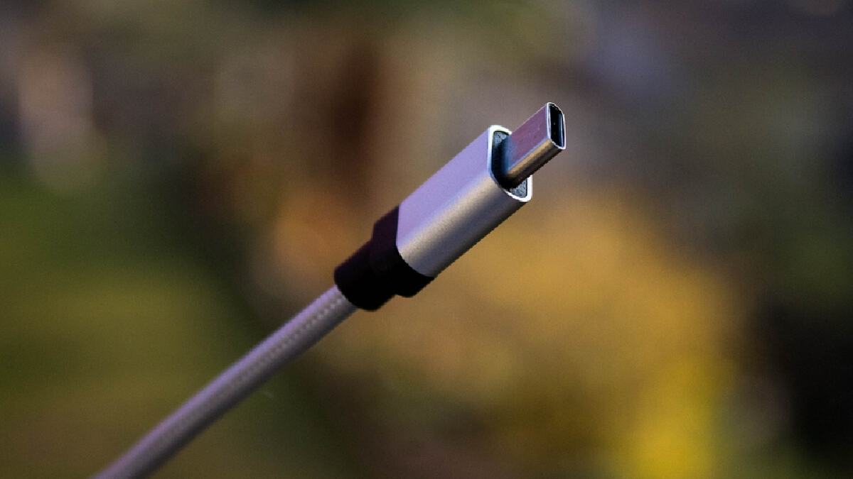 EU บังคับสมาร์ตโฟนทุกแบรนด์ต้องใช้สายชาร์จ USB-C EU บังคับสมาร์ตโฟนทุกแบรนด์ต้องใช้สายชาร์จ USB-C