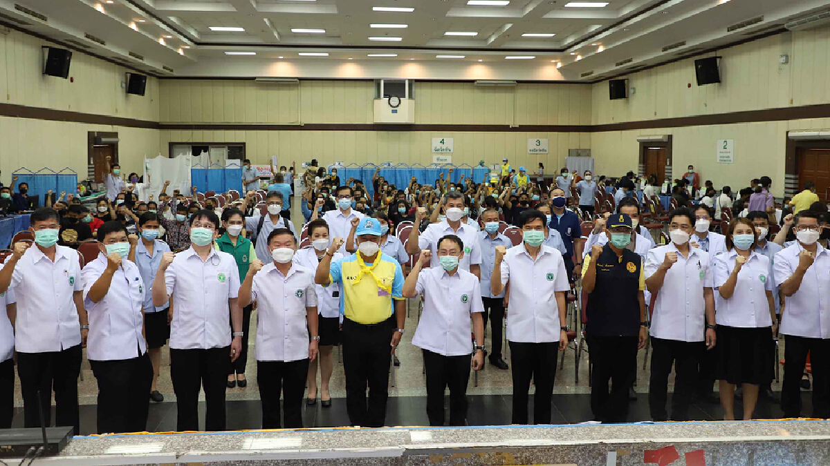 กาฬสินธุ์รวมพลังฉีดวัคซีนโควิดเชิงรุกวันมหิดล