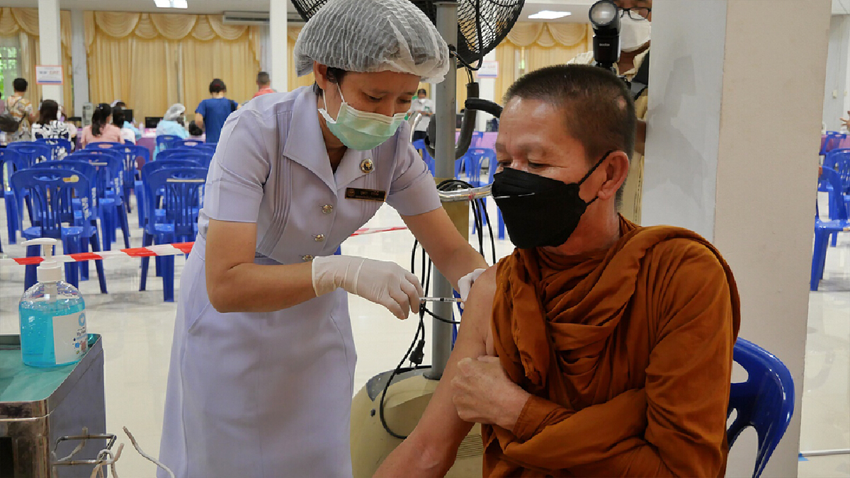 พระราชทาน"ซิโนฟาร์ม"ฉีดกลุ่มเปราะบาง2,500ราย พระราชทาน"ซิโนฟาร์ม"ฉีดกลุ่มเปราะบาง2,500ราย