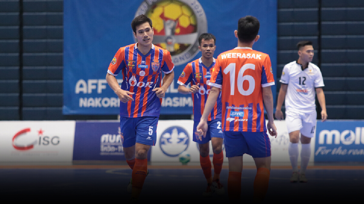 การท่าเรือ ไล่ยิง มหาหงส์ 6-0 ลุ้นแย่งแชมป์กับ "ฉลามโต๊ะเล็ก" นัดสุดท้าย การท่าเรือ ไล่ยิง มหาหงส์ 6-0 ลุ้นแย่งแชมป์กับ "ฉลามโต๊ะเล็ก" นัดสุดท้าย