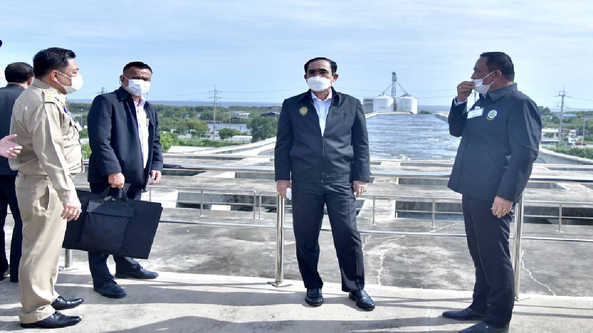 จับตา ยุทธศาสตร์ 2 น้องพี่ "ประยุทธ์-ประวิตร" แยกวงลงพื้นที่ จับตา ยุทธศาสตร์ 2 น้องพี่ "ประยุทธ์-ประวิตร" แยกวงลงพื้นที่