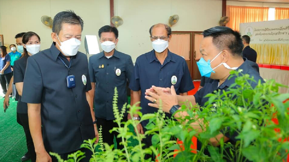 กสก. ปรับแนวทางให้บริการคลินิกเกษตรเคลื่อนที่ เข้าถึงปชช.ช่วงวิกฤตโควิด กสก. ปรับแนวทางให้บริการคลินิกเกษตรเคลื่อนที่ เข้าถึงปชช.ช่วงวิกฤตโควิด