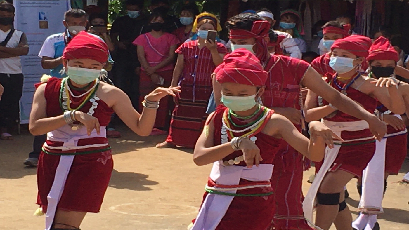 "แม่ฮ่องสอน"สืบสานประเพณี“ปอยข้าวต้มมัด”