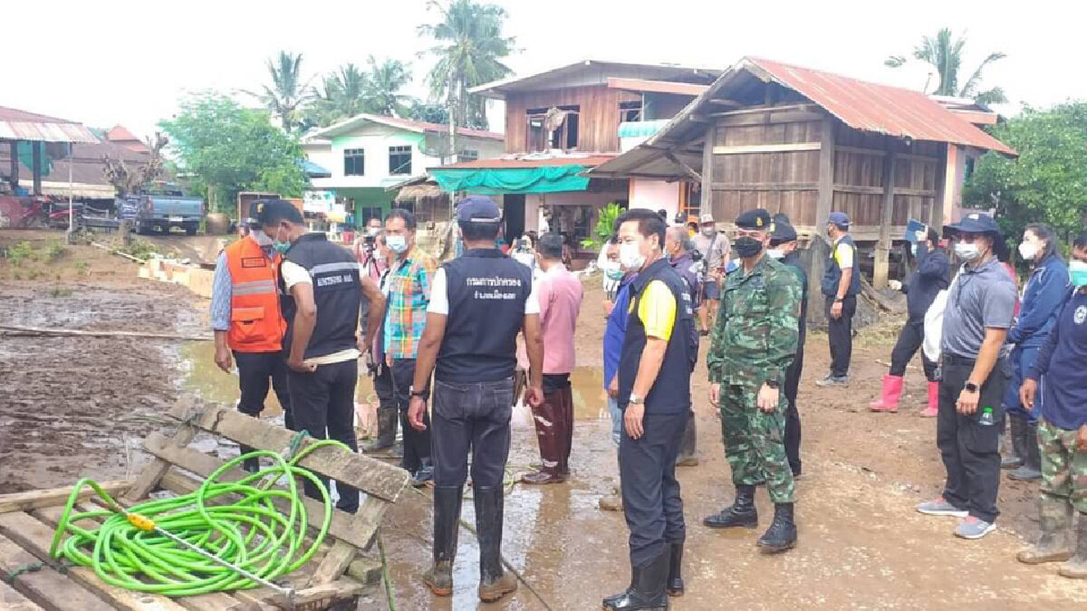 บูรณาการทหาร ข้าราชการ ฟื้นฟูช่วยเหลือผู้ประสบภัย บูรณาการทหาร ข้าราชการ ฟื้นฟูช่วยเหลือผู้ประสบภัย