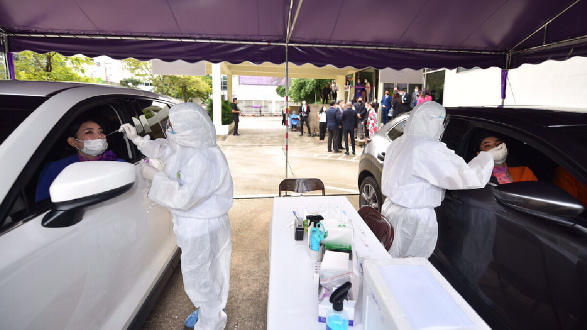 การบินไทยเปิดหน่วยบริการ Drive-Thru ตรวจโควิด-19 การบินไทยเปิดหน่วยบริการ Drive-Thru ตรวจโควิด-19
