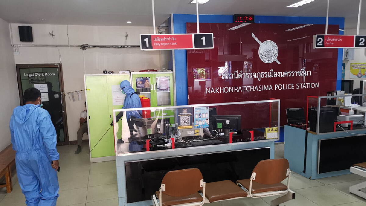 คลัสเตอร์โรงพักเมืองโคราชตรวจ ATK ติดเชื้อ 30 ราย สั่งกักตัวกลุ่มเสี่ยง คลัสเตอร์โรงพักเมืองโคราชตรวจ ATK ติดเชื้อ 30 ราย สั่งกักตัวกลุ่มเสี่ยง