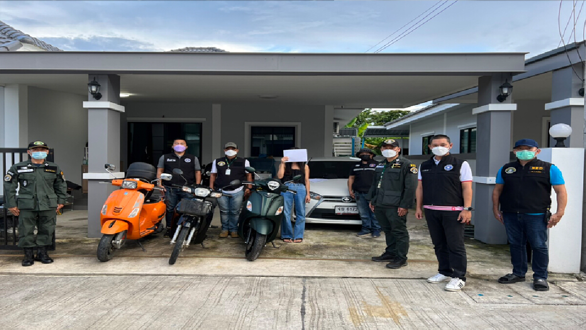 นำหมายศาลจับหนุ่มข้อหาไม้เถื่อน-พบรับจำนำรถหรู นำหมายศาลจับหนุ่มข้อหาไม้เถื่อน-พบรับจำนำรถหรู