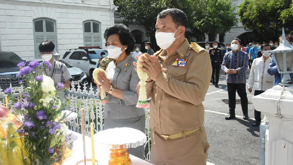 “ปลัดมท.”เข้าสักการะสิ่งศักดิ์สิทธิ์ประจำกระทรวงพร้อมเริ่มงานวันแรก “ปลัดมท.”เข้าสักการะสิ่งศักดิ์สิทธิ์ประจำกระทรวงพร้อมเริ่มงานวันแรก