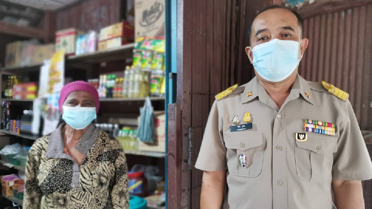 สสอ.เมืองพังงา ลงพื้นที่รับคำร้องเยียวยานศ.ถูกตัดหลังฉีดวัคซีน สสอ.เมืองพังงา ลงพื้นที่รับคำร้องเยียวยานศ.ถูกตัดหลังฉีดวัคซีน