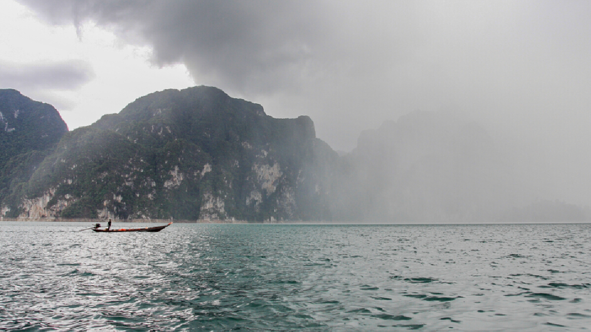 สภาพอากาศวันนี้ อุตุฯ เผย ภาคตะวันออกมีฝนตกหนักมากในบางพื้นที่