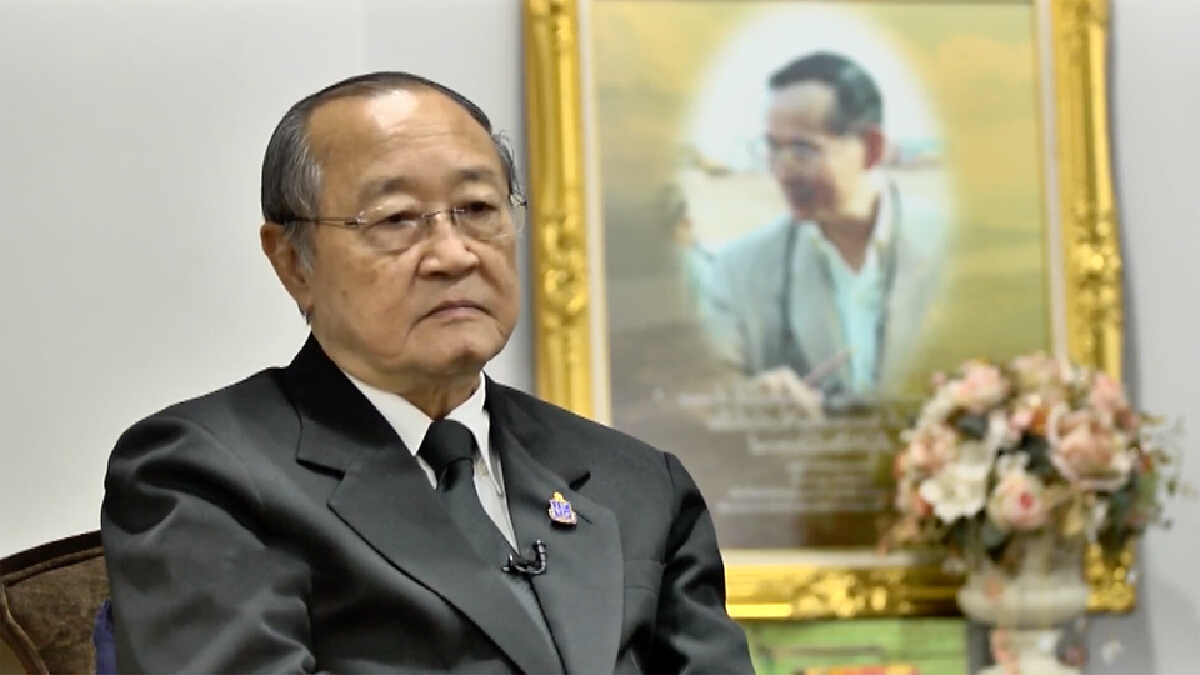 ในหลวง ร.9 ในความทรงจำ : ทหารเอกพระราชา
