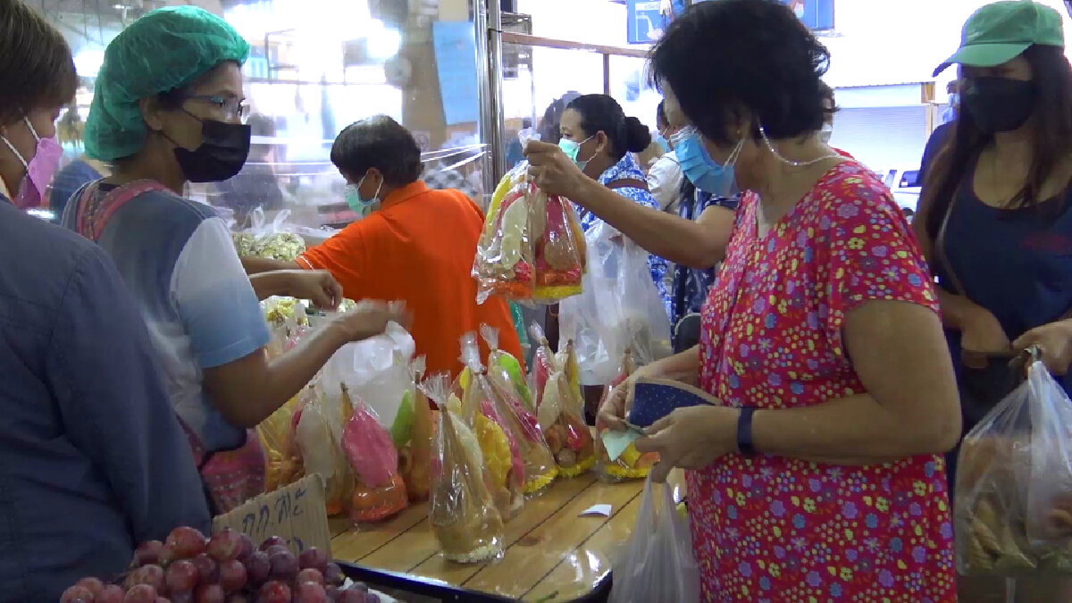 ทำบุญใหญ่สารทเดือนสิบสงขลา ชาวบ้านจับจ่ายคึกคัก