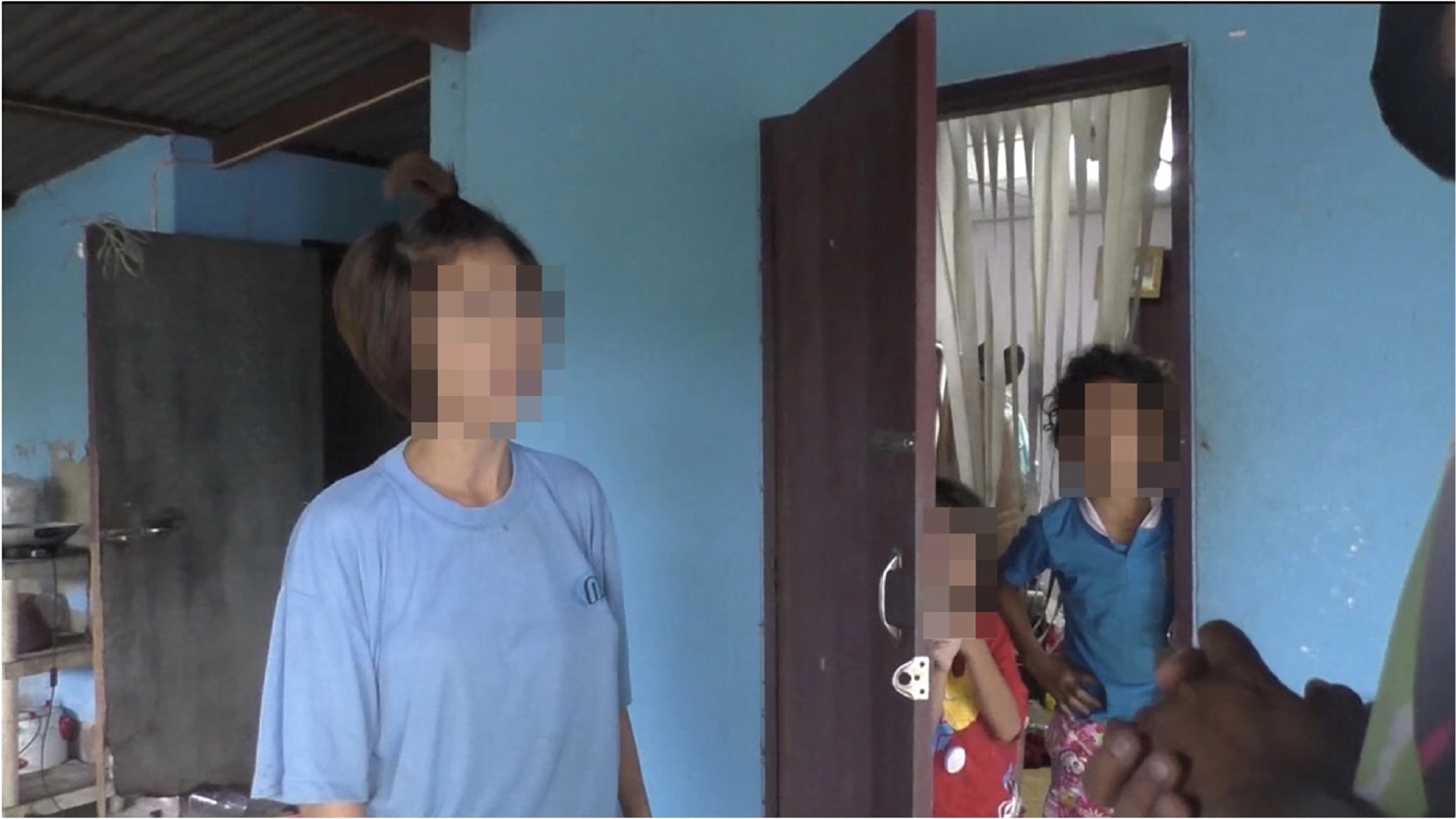 เปิดใจ! แม่ใช้ไม้ตีรัวลูกสาววัย 9 ขวบจนไม้หักถูกสังคมวิจารณ์สนั่น