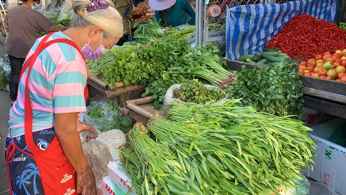 น้ำท่วมผักแพงพ่อค้าแม่ค้าจำใจขายกระทบกินเจ