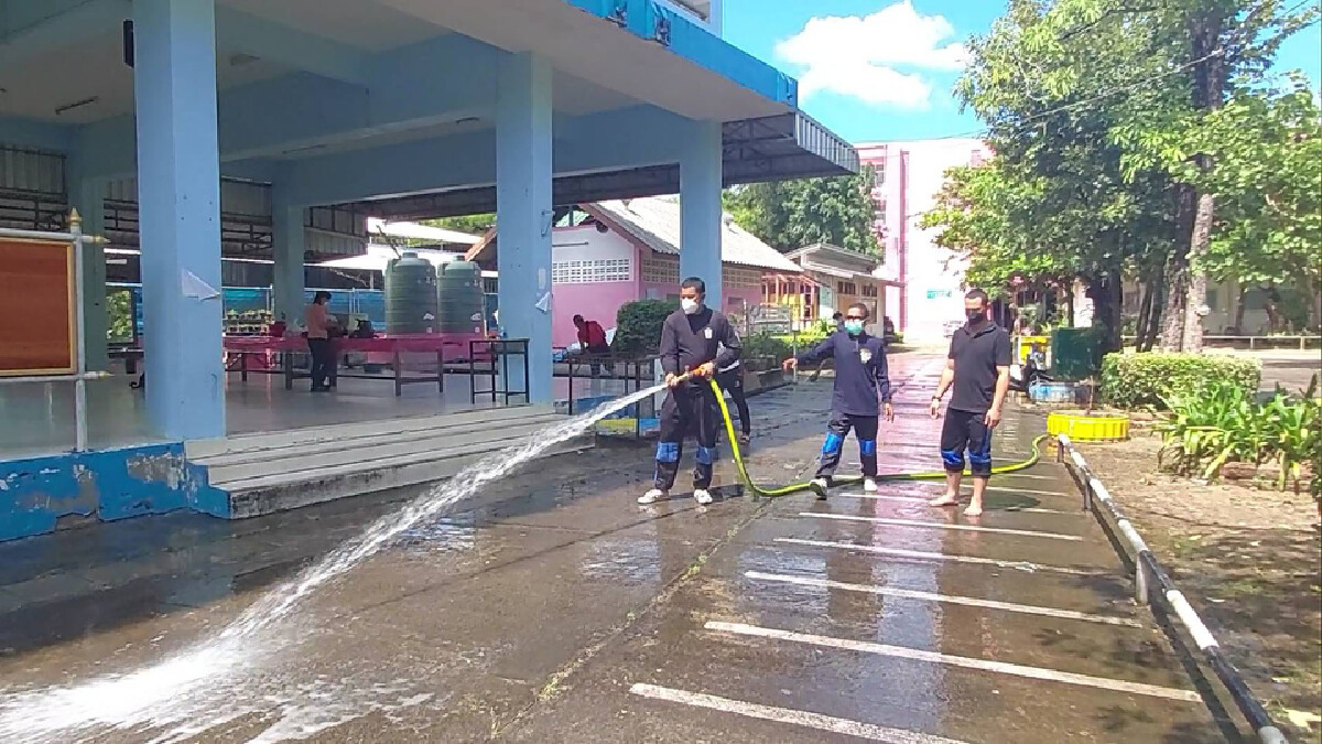 ทน.แม่สอดทำความโรงเรียนเตรียมเปิดเทอม ทน.แม่สอดทำความโรงเรียนเตรียมเปิดเทอม