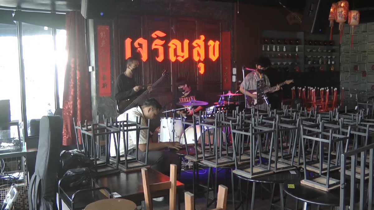ดีเดย์!! ร้านอาหารภูเก็ตพร้อม 1 ต.ค. ขายและนั่งดื่มแอลกอฮอล์ ดีเดย์!! ร้านอาหารภูเก็ตพร้อม 1 ต.ค. ขายและนั่งดื่มแอลกอฮอล์