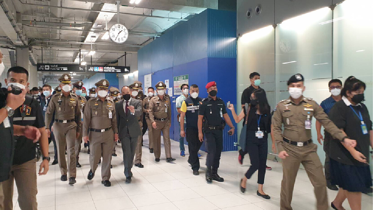 รองผบ.ตร.ยันเปิดประเทศวันแรก ไม่เกิดภาพโกลาหลแออัดสนามบินฯ