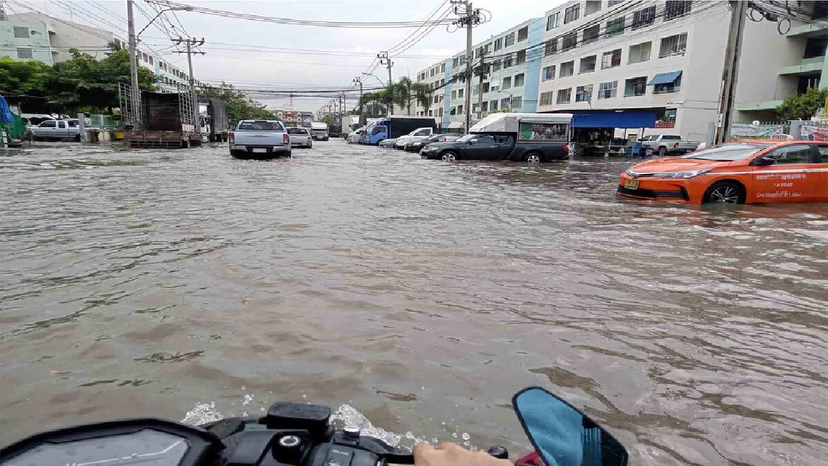 สนน แก้ไขปัญหาน้ำท่วมถนนเคหะร่มเกล้า สนน แก้ไขปัญหาน้ำท่วมถนนเคหะร่มเกล้า