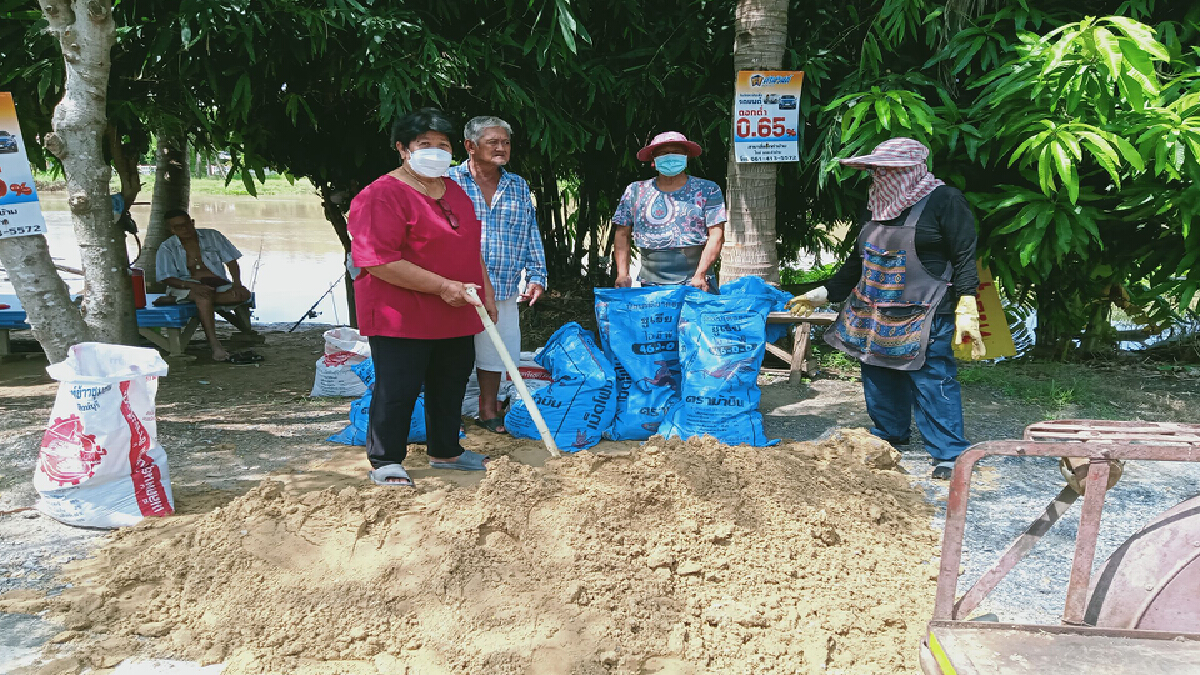 ตรวจสอบแม่น้ำน้อยไหลผ่าน 3 อำเภอ พบ ต.พิกุลทอง อ.ท่าช้าง น้ำเอ่อล้นตลิ่ง ตรวจสอบแม่น้ำน้อยไหลผ่าน 3 อำเภอ พบ ต.พิกุลทอง อ.ท่าช้าง น้ำเอ่อล้นตลิ่ง