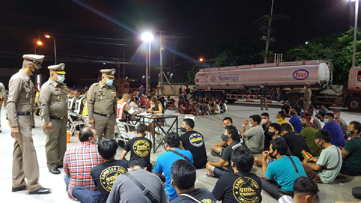‘รองผบ.ตร.’ แถลงจับแก๊งแว้นป่วนเมือง ยึดจยย.ของกลางกว่าสามแสนคัน ‘รองผบ.ตร.’ แถลงจับแก๊งแว้นป่วนเมือง ยึดจยย.ของกลางกว่าสามแสนคัน