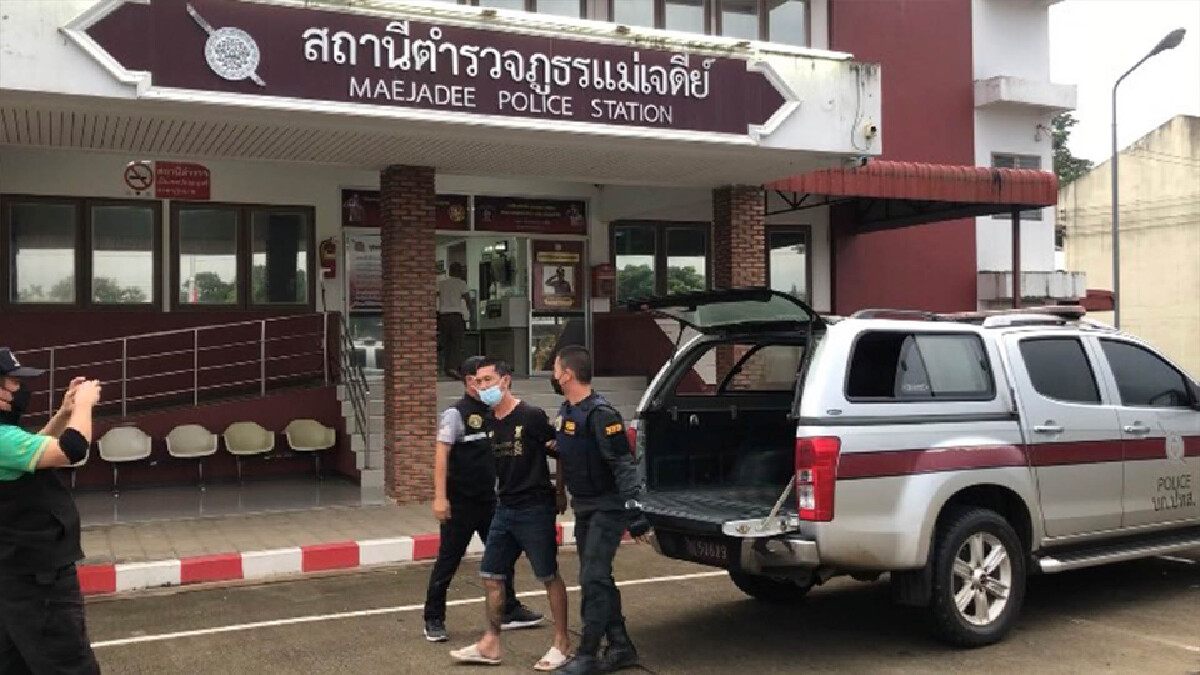รวบหนุ่มพิจิตรหนีคดียาเสพติด-กบดานเชียงรายกว่า 4 ปี รวบหนุ่มพิจิตรหนีคดียาเสพติด-กบดานเชียงรายกว่า 4 ปี