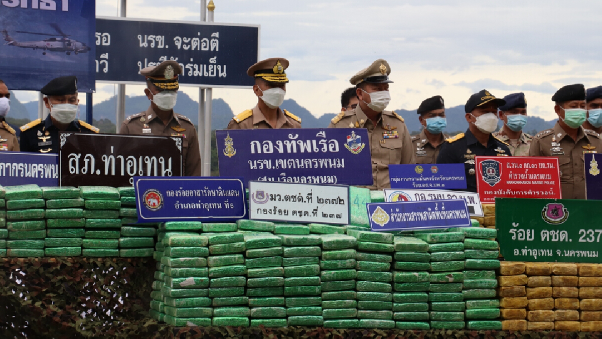นรข. โชว์ผลงานจับกุมสิ่งผิดกฎหมาย ครึ่งแรกเดือน ต.ค. จับกุมได้จำนวนมาก