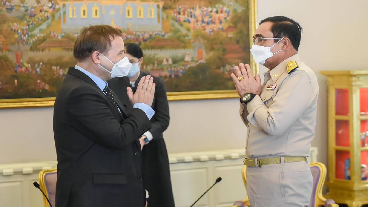 นายกฯ รับมอบยารักษาโควิด-19 จากรัฐบาลเยอรมนี