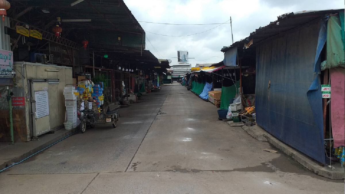 แม่ค้าตลาดสุรนารีฝันค้าง นายกเล็กโคราชยังไม่อนุญาตให้เปิดพื้นที่ขาย