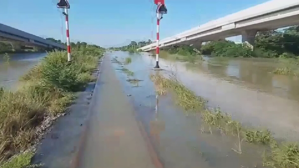 น้ำท่วมทาง รฟท. งดเดินรถขาขึ้นอีสาน ต้นทางโคราชยังเปิดปกติ