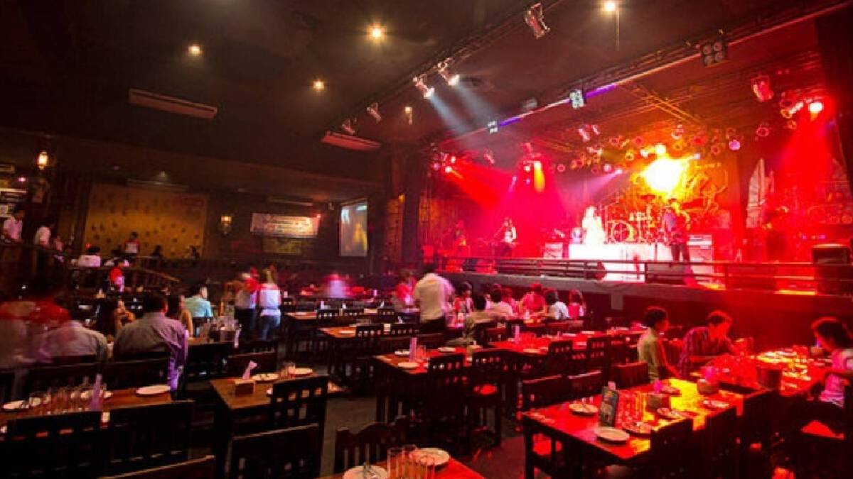 คลายล็อกดาวน์ 4 จว.พื้นที่สีฟ้า นั่งดื่มในร้านได้ เริ่ม 1 พ.ย.นี้