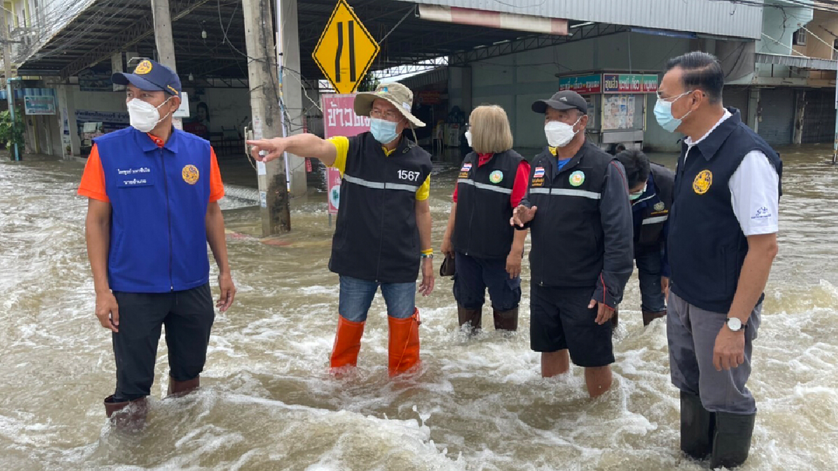 พายุคมปาซุถล่ม เขตเมืองโคราชเฝ้าระวังน้ำท่วมด่านขุนทดแล้ว พายุคมปาซุถล่ม เขตเมืองโคราชเฝ้าระวังน้ำท่วมด่านขุนทดแล้ว