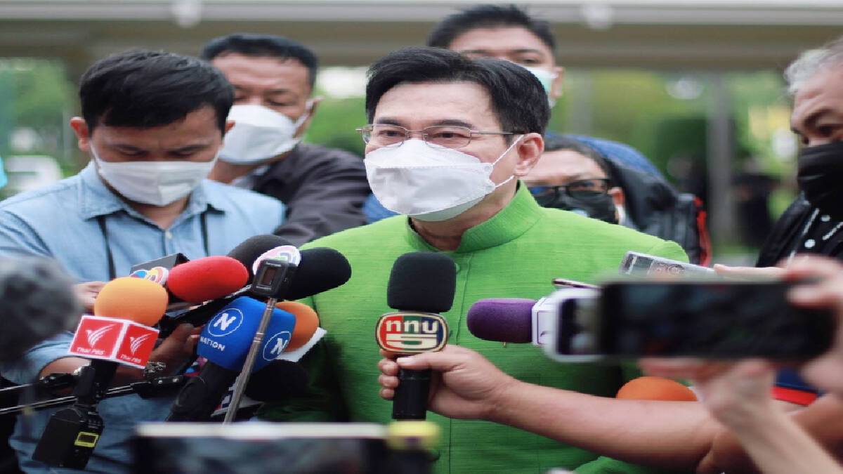 "จุรินทร์" ขอบคุณผลโพล ที่เห็นว่าเหมาะเป็นนายกฯ "จุรินทร์" ขอบคุณผลโพล ที่เห็นว่าเหมาะเป็นนายกฯ